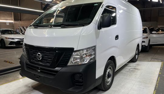 Nissan • NV350 Urvan