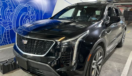 Cadillac • XT4