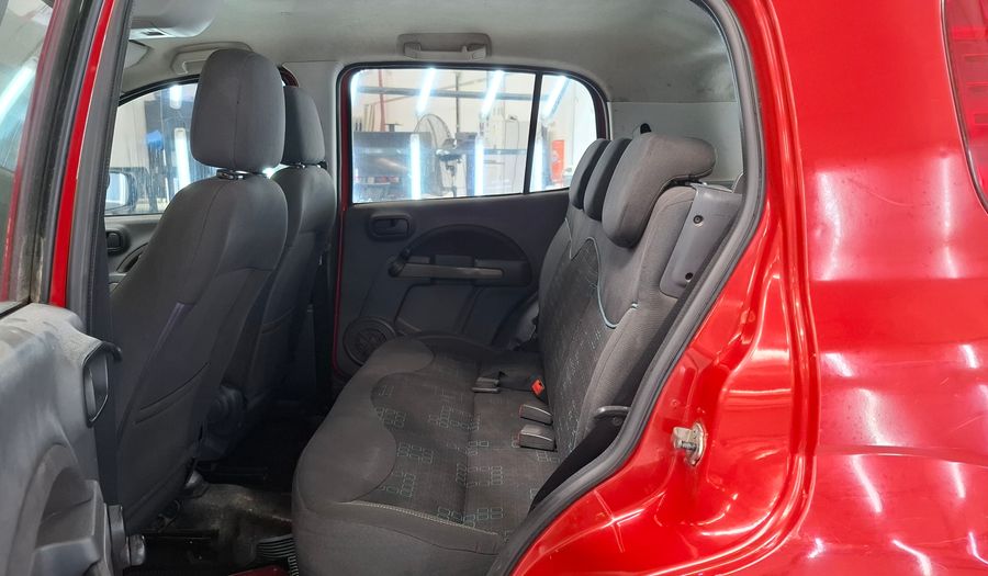 Fiat Uno 1.4 8V ATTRACTIVE 5P Hatchback 2012