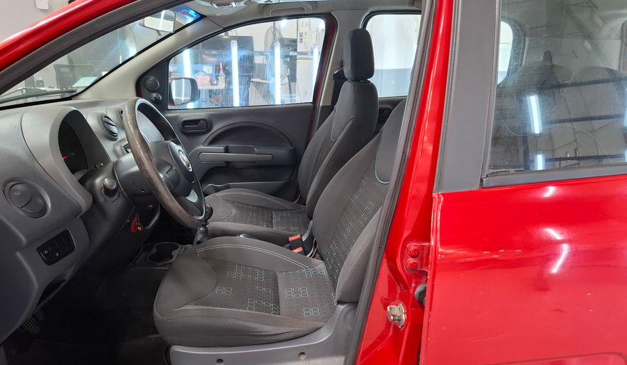 Fiat Uno 1.4 8V ATTRACTIVE 5P Hatchback 2012