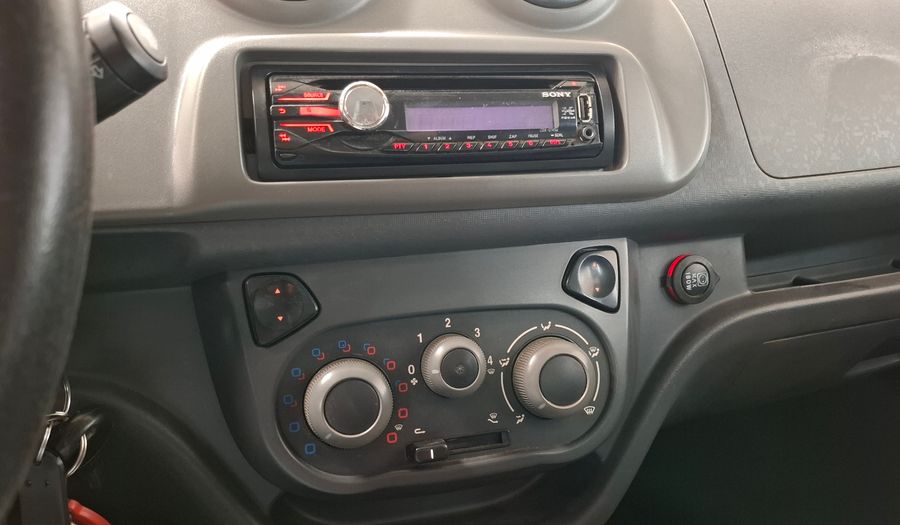 Fiat Uno 1.4 8V ATTRACTIVE 5P Hatchback 2012