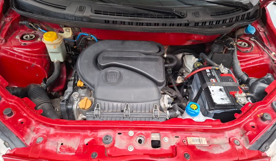 Fiat Uno 1.4 8V ATTRACTIVE 5P Hatchback 2012