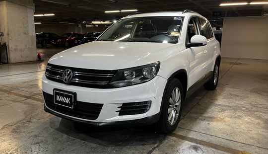 Volkswagen • Tiguan