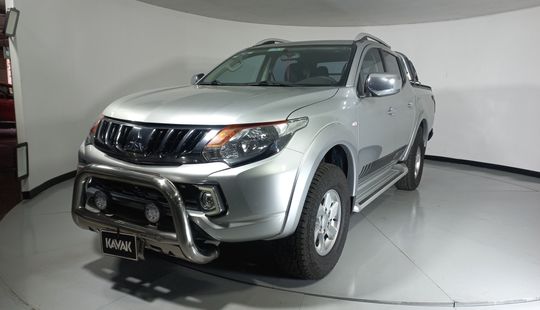 Mitsubishi • L200