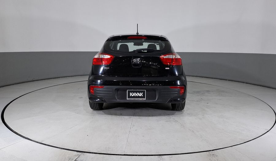 Kia Rio 1.6 EX MT Hatchback 2017