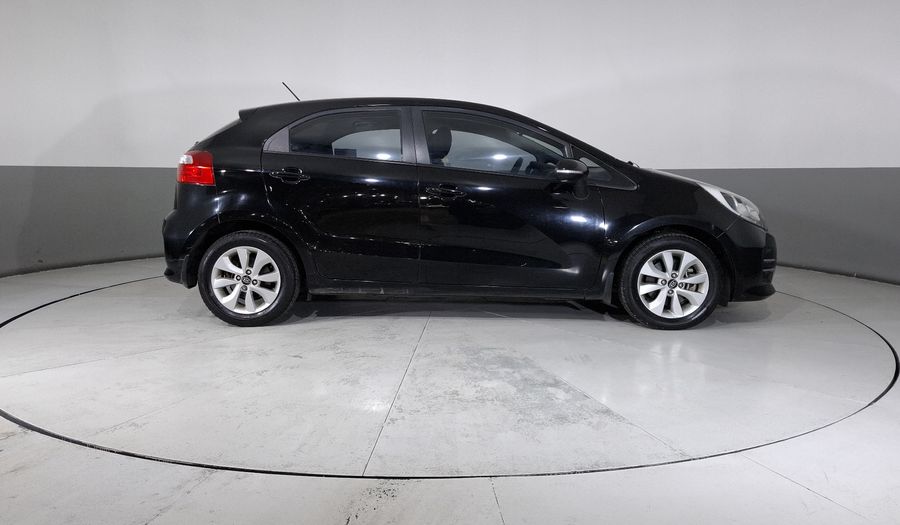 Kia Rio 1.6 EX MT Hatchback 2017