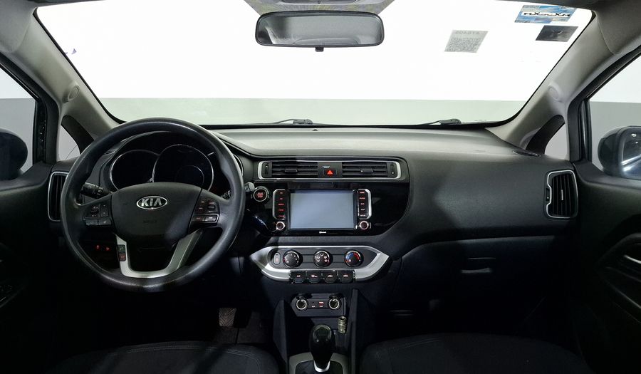 Kia Rio 1.6 EX MT Hatchback 2017
