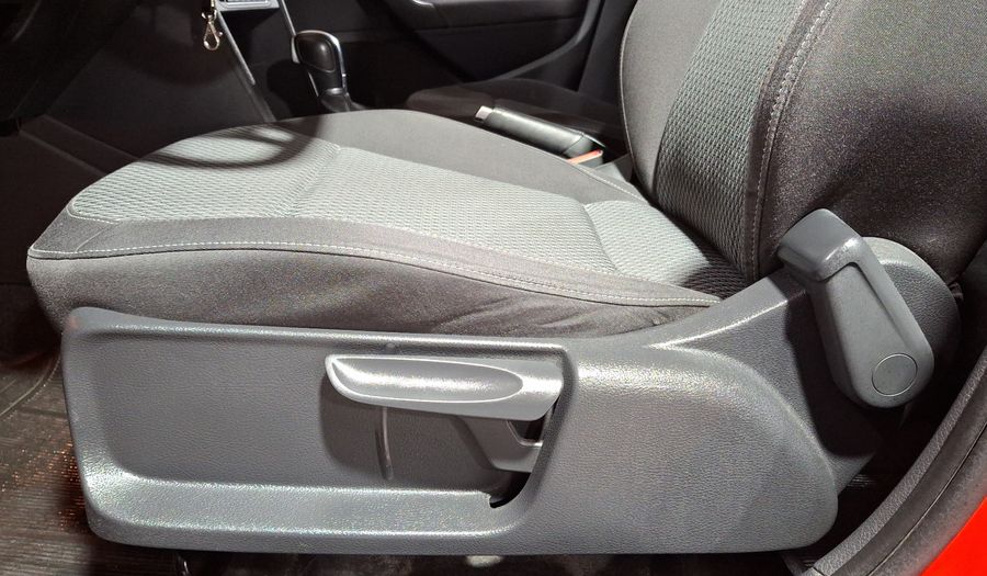 Volkswagen Vento 1.6 HIGHLINE TIPTRONIC Sedan 2017