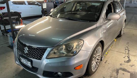 Suzuki • Kizashi