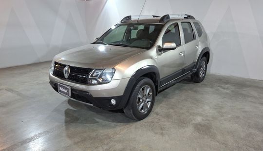 Renault • Duster