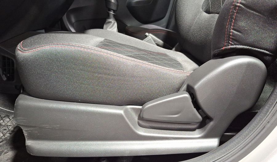 Renault Kwid 1.0 INTENS Hatchback 2025