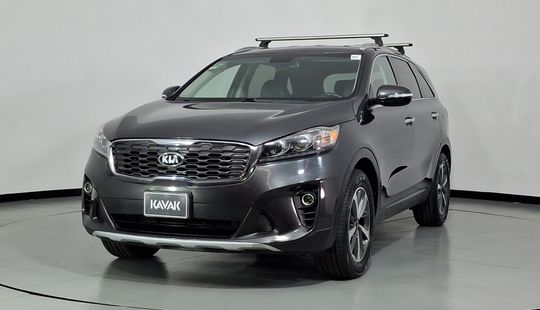 Kia • Sorento