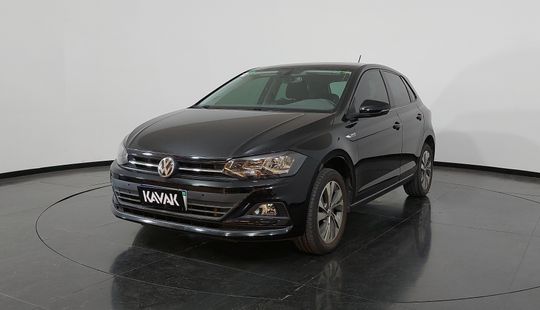 Volkswagen • Polo