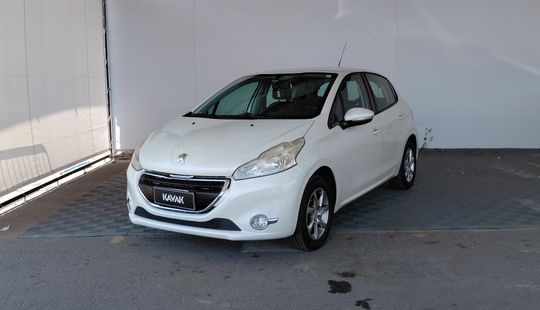 Peugeot • 208