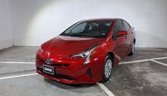 Toyota • Prius