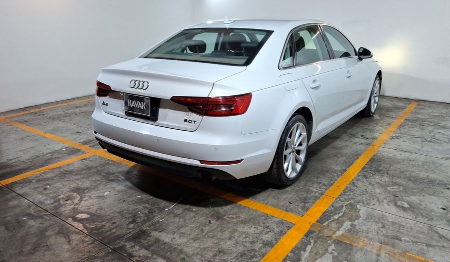 Audi A4 2.0 TFSI SELECT S-TRONIC Sedan 2017