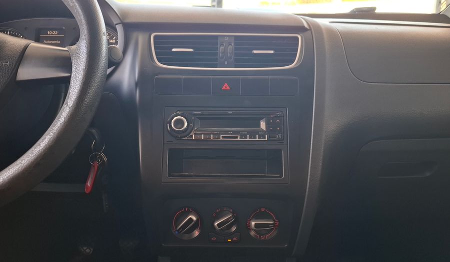 Volkswagen Fox 1.6 COMFORTLINE Hatchback 2012