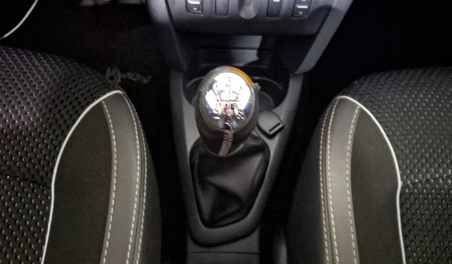 Renault Stepway 1.6 INTENS MT Hatchback 2018