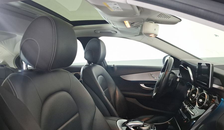 Mercedes Benz Clase C 2.0 200 CGI SPORT AT Sedan 2017