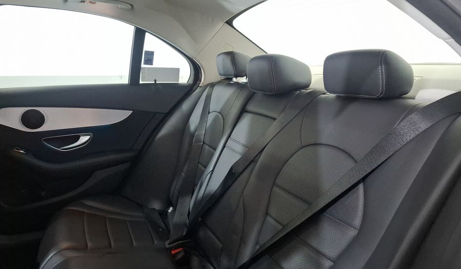 Mercedes Benz Clase C 2.0 200 CGI SPORT AT Sedan 2017