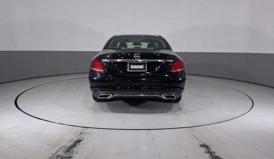 Mercedes Benz Clase C 2.0 200 CGI SPORT AT Sedan 2017