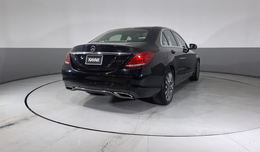 Mercedes Benz Clase C 2.0 200 CGI SPORT AT Sedan 2017