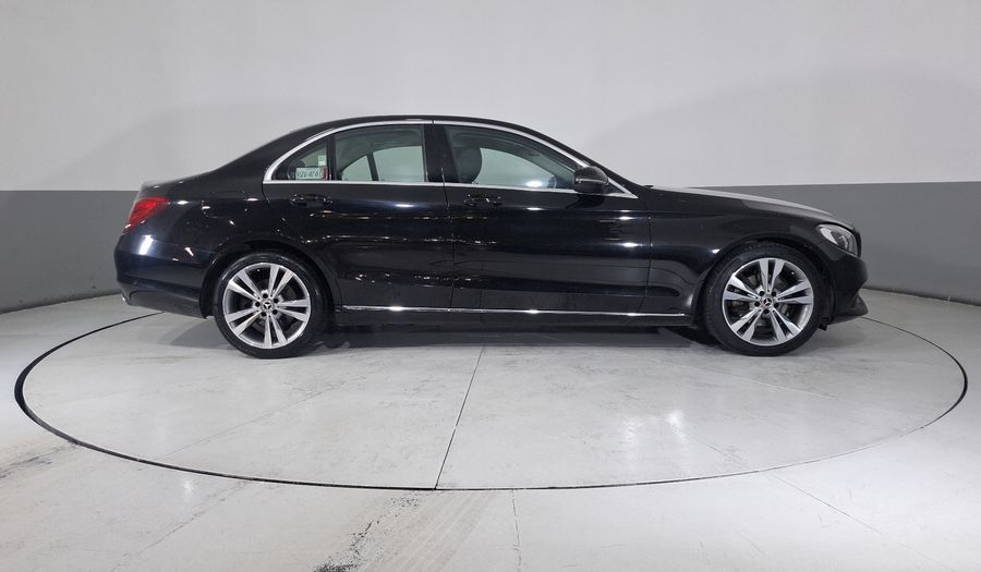 Mercedes Benz Clase C 2.0 200 CGI SPORT AT Sedan 2017