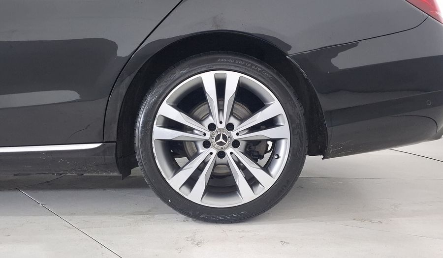 Mercedes Benz Clase C 2.0 200 CGI SPORT AT Sedan 2017