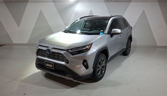 Toyota • RAV4