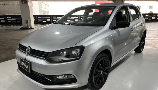 Volkswagen • Polo