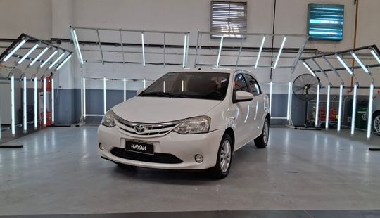 Toyota • Etios