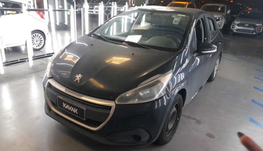 Peugeot • 208