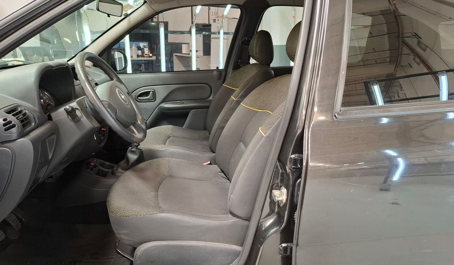 Renault Clio 1.1 MIO CONFORT PLUS ABC Hatchback 2013