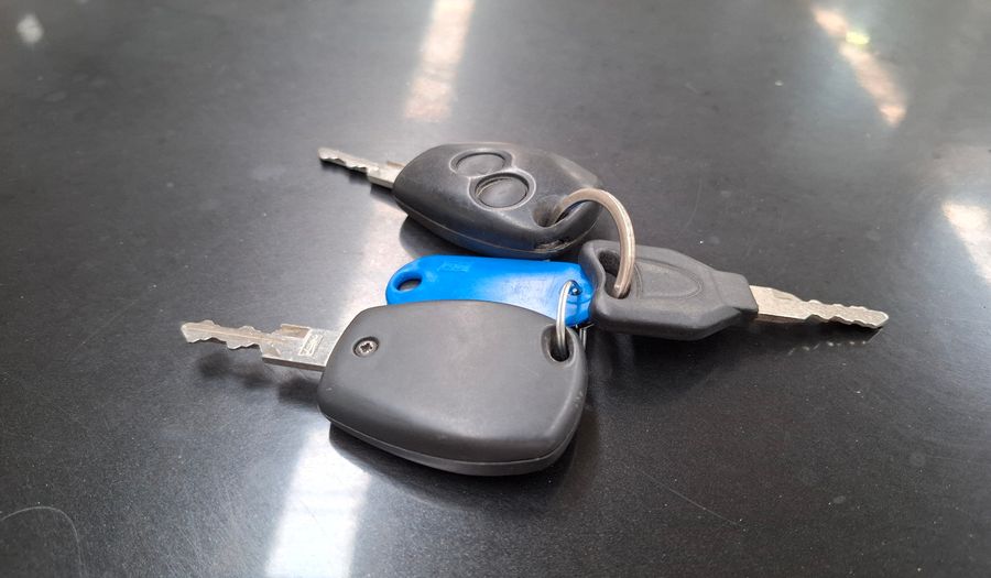 Renault Clio 1.1 MIO CONFORT PLUS ABC Hatchback 2013