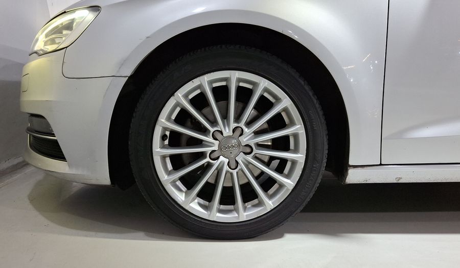 Audi A3 1.4 TFSI AMBIENTE S TRONIC Hatchback 2014