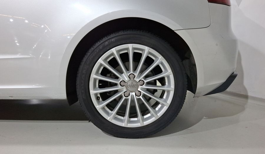 Audi A3 1.4 TFSI AMBIENTE S TRONIC Hatchback 2014