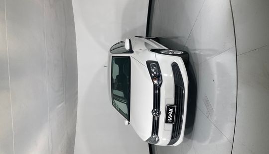 Volkswagen • Vento