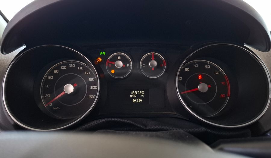 Fiat Punto 1.4 ATTRACTIVE 5P Hatchback 2014