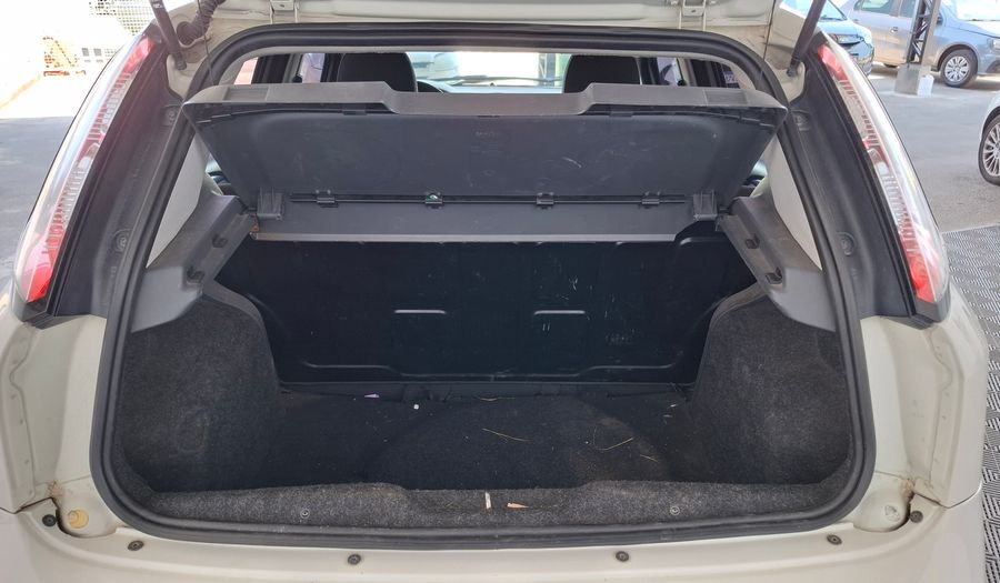 Fiat Punto 1.4 ATTRACTIVE 5P Hatchback 2014