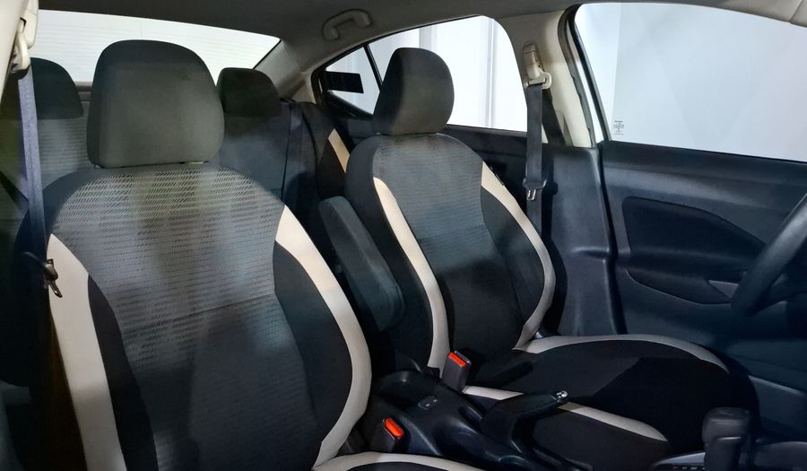 Nissan Versa 1.6 ADVANCE CVT Sedan 2022