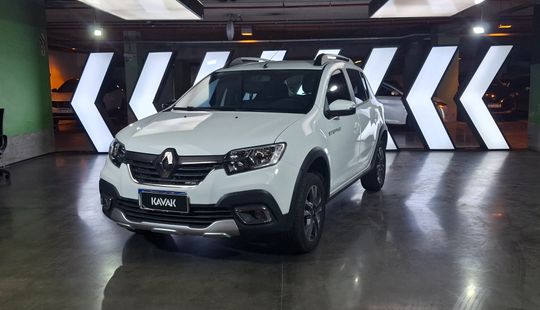 Renault • Sandero Stepway