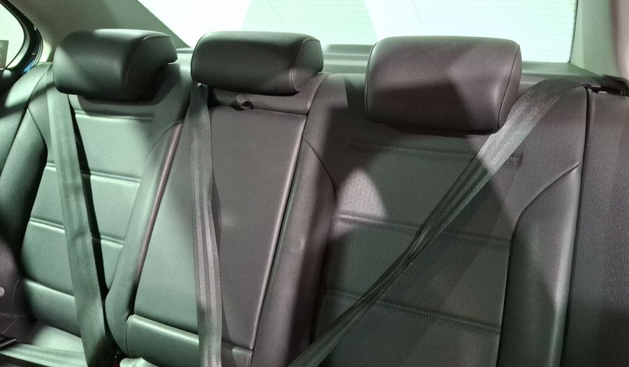 Volkswagen Jetta 2.5 SPORTLINE TIP. Sedan 2016