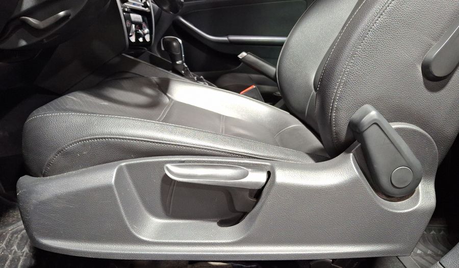 Volkswagen Jetta 2.5 SPORTLINE TIP. Sedan 2016