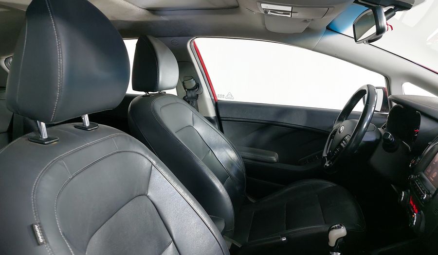 Kia Forte 2.0 SX MT Hatchback 2017