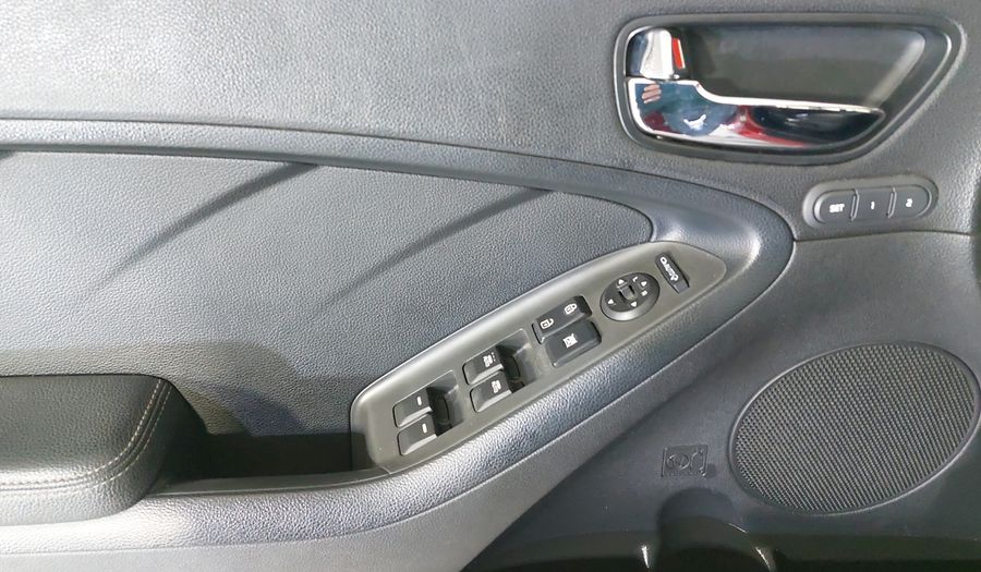 Kia Forte 2.0 SX MT Hatchback 2017