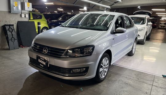 Volkswagen • Vento