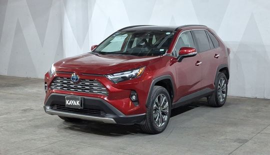 Toyota • RAV4