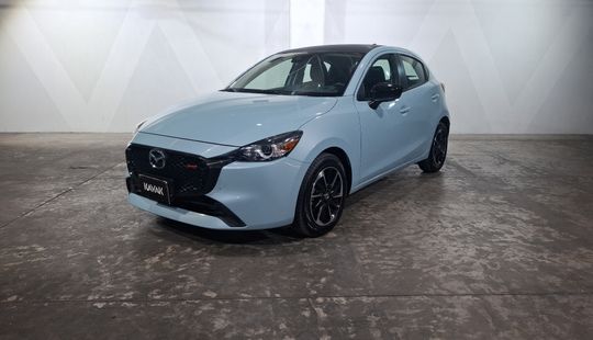 Mazda • Mazda 2
