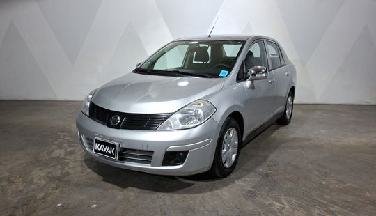 Nissan • Tiida