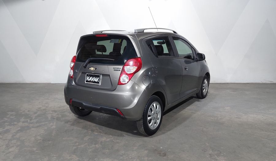 Chevrolet Spark 1.4 LTZ C MT Hatchback 2017